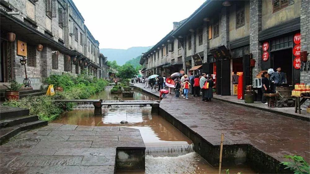 昭通市举行2024 年重点水利项目暨润昭引水应急供水项目开工仪式 苏永忠宣布项目开工 杨承新主持 唐源等出席